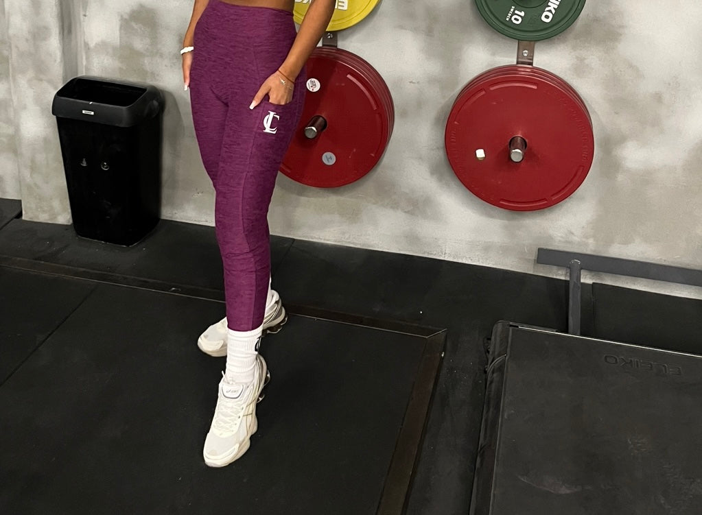‘V Back Scrunch Leggings’ with side pockets - Cloudy Purple