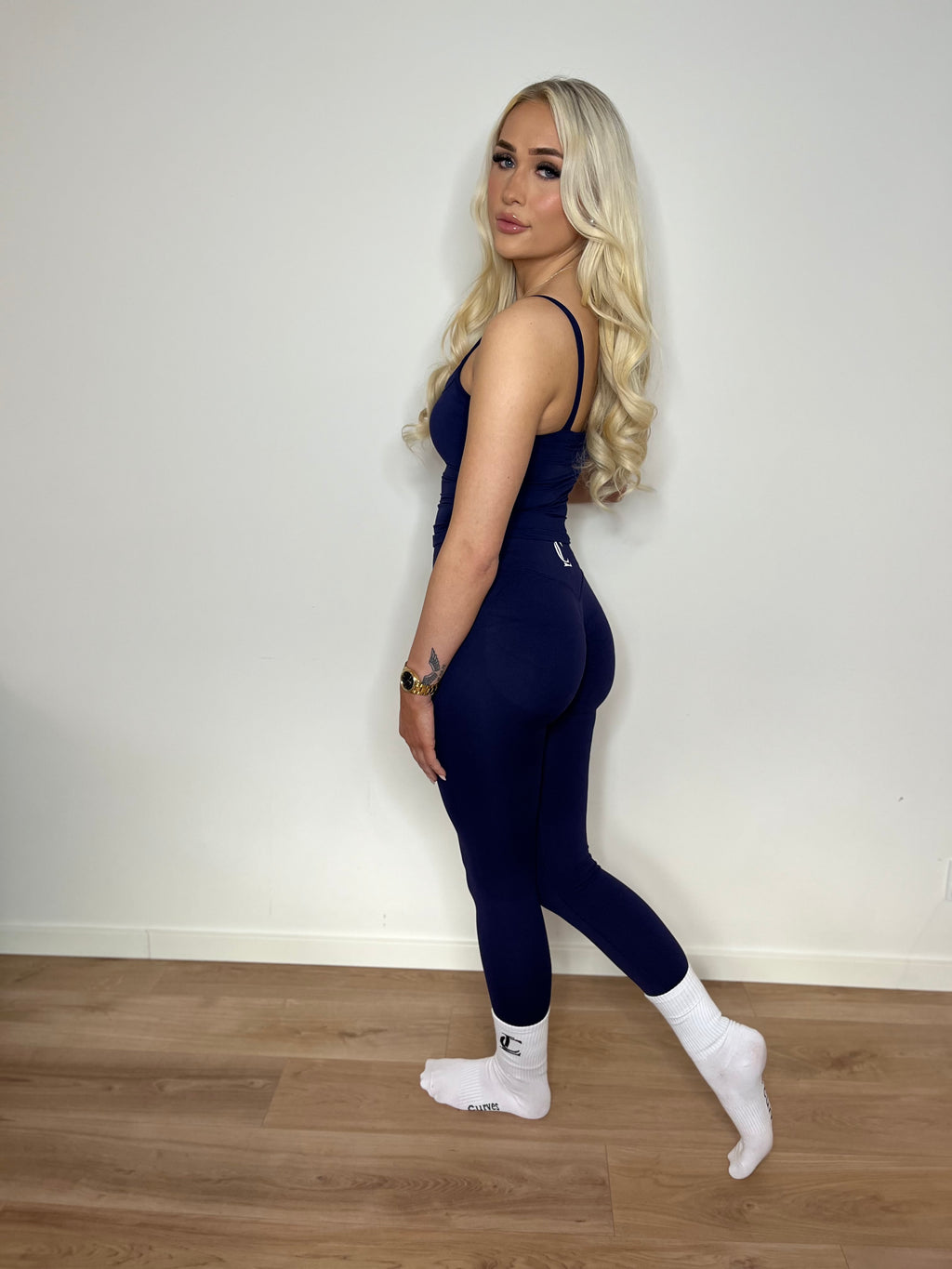 ‘Signature Scrunch Leggings’ with V cross front - NeonNavy Blue